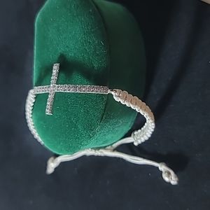 NWOT Rhinestone Cross Bracelet